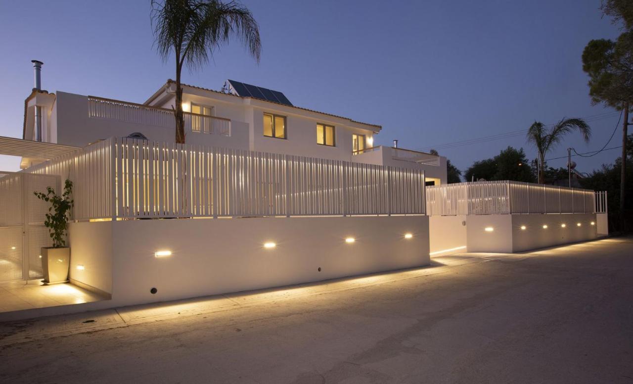 The Quad Luxury Villas Lygia  Exterior photo