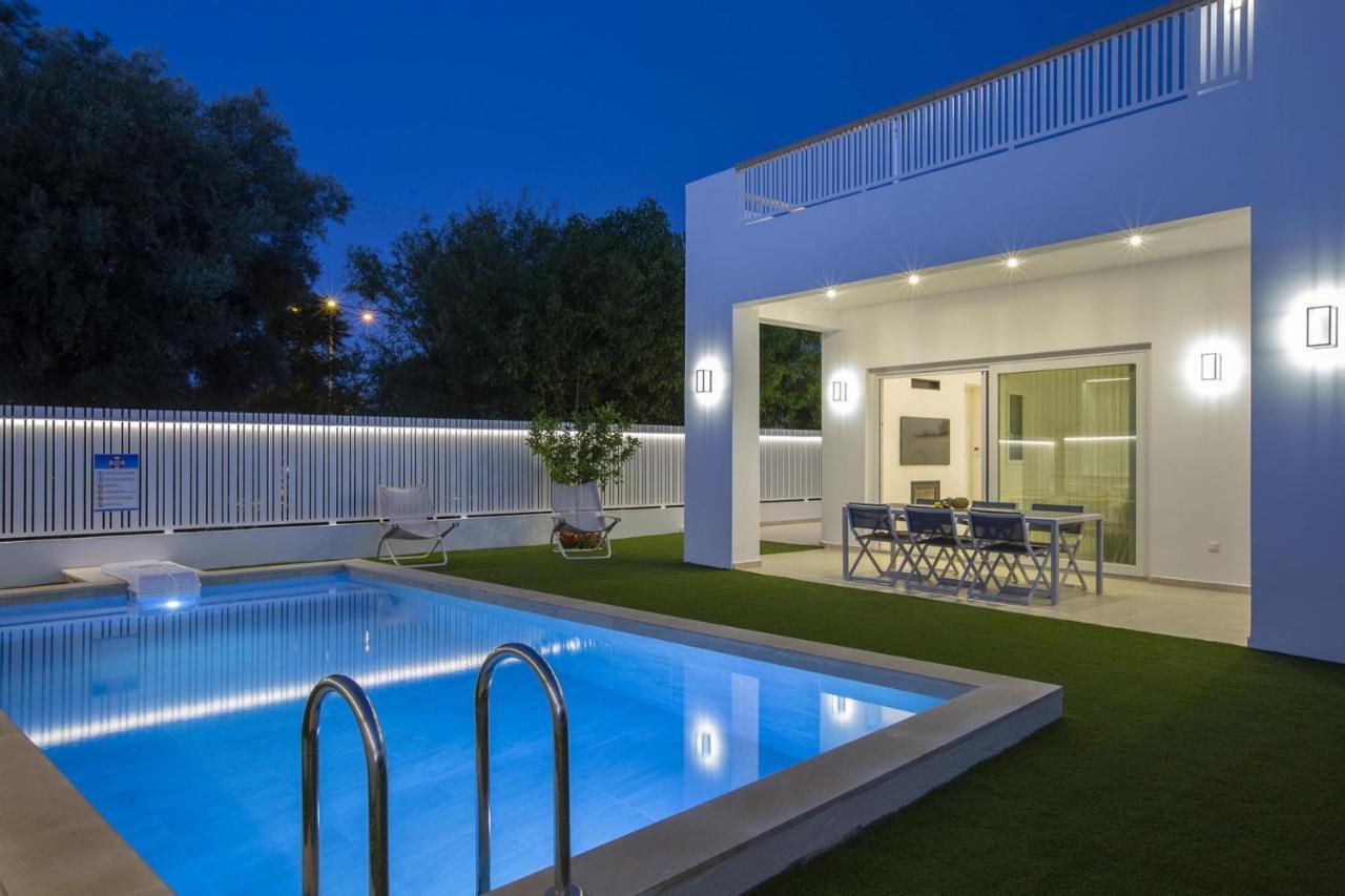 The Quad Luxury Villas Lygia  Exterior photo